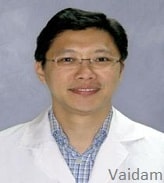 Ассистент Проф. Апичай Васуратна