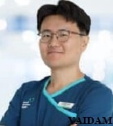Dr. Hong Suk Kwak