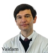 Dr. med. Johannes Atta Dr. med. Johannes Atta