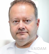 Tarjeta del Dr. Levent